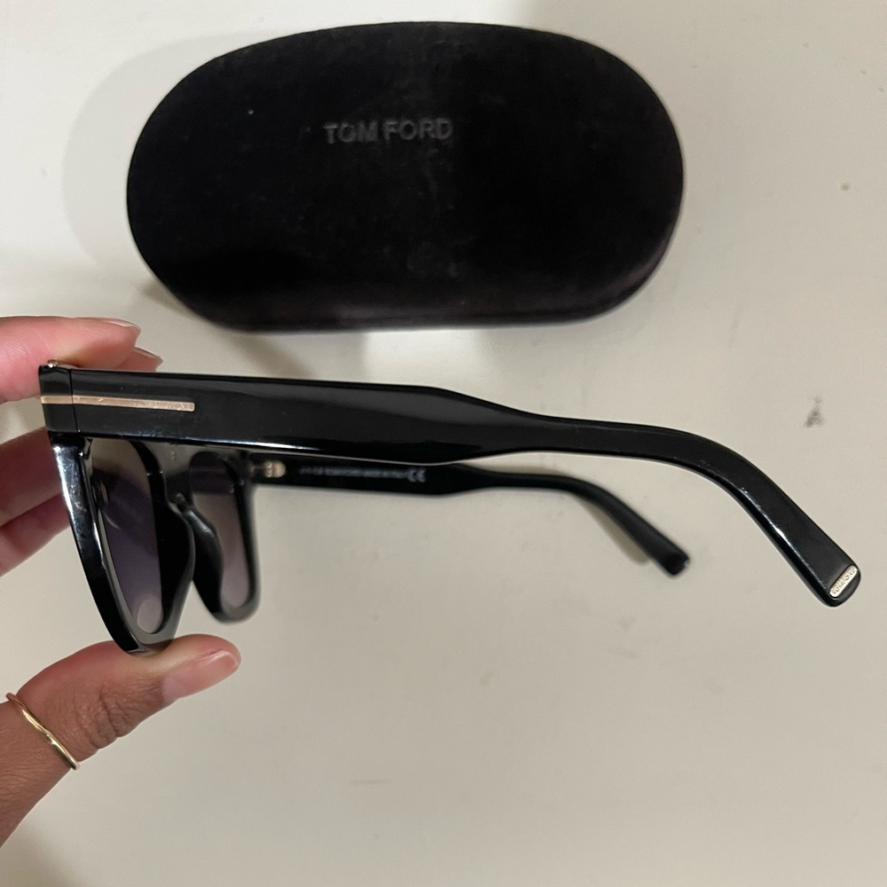 Tom Ford Julie Sunglasses - Picture 4 of 6